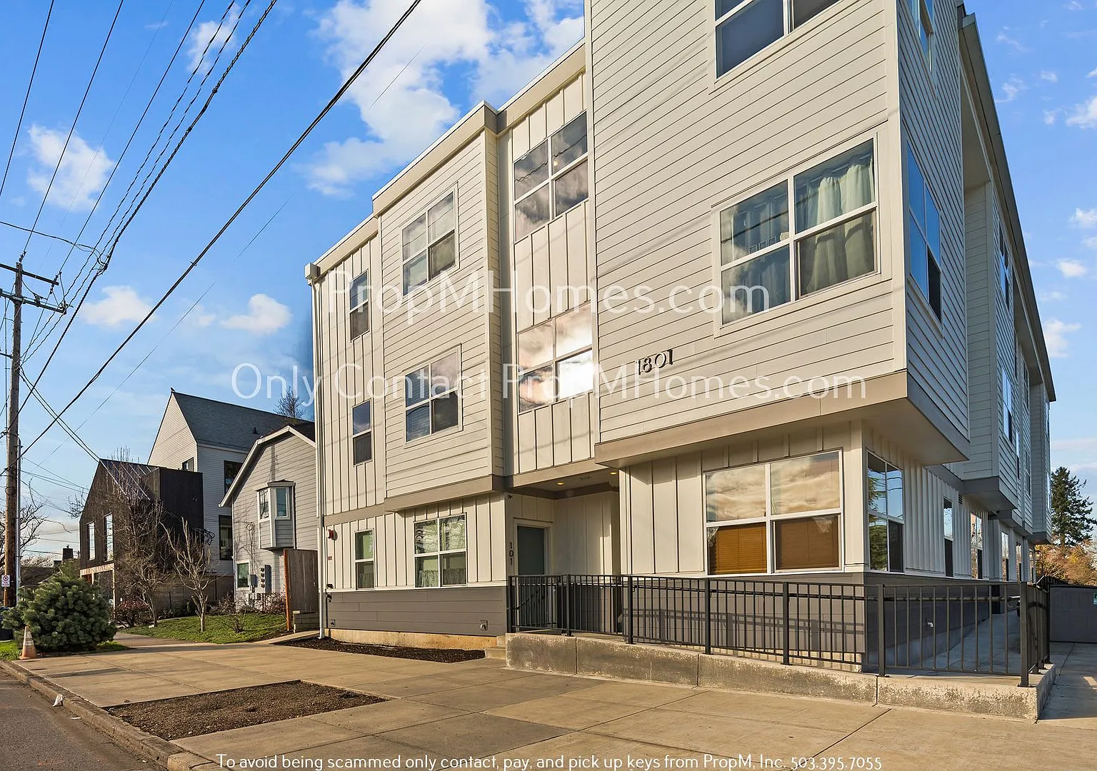 Charming Studio in Arbor Lodge! Modern Updates! Plenty of Light! — Photo 1