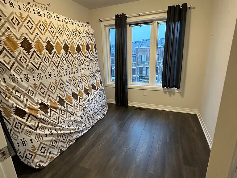585 Colborne St E #106 — Photo 20