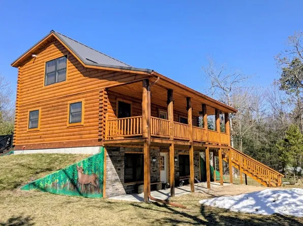 2423 9th Dr, Adams, WI 53910