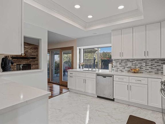 5th image of 3876 Sunset Knolls Dr