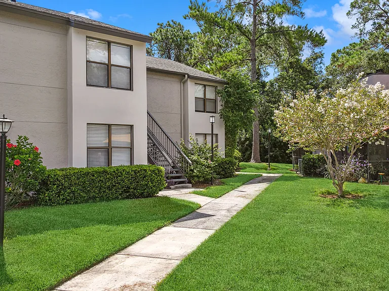 Peninsula at Northwood — Photo 9