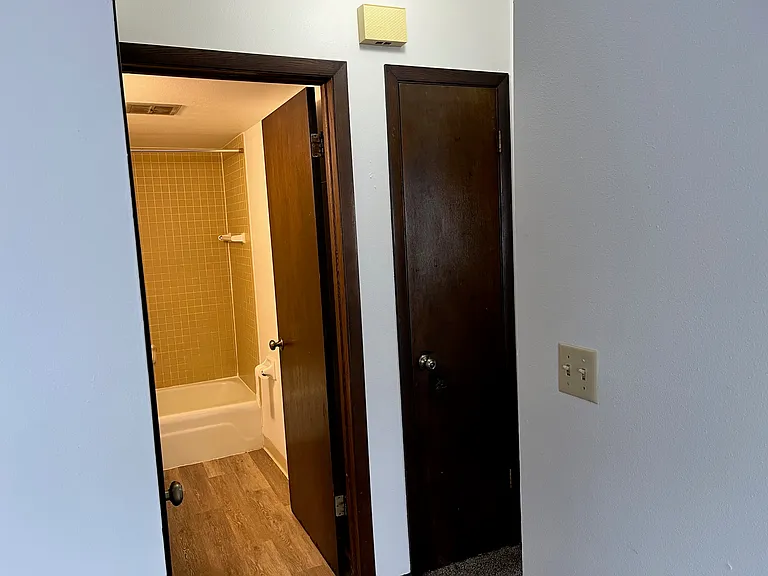 630 E Lincoln Ave — Photo 12