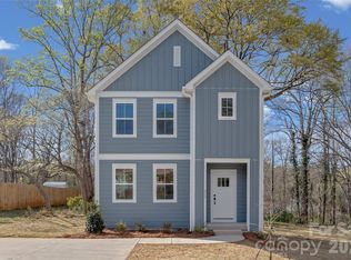 213 Sloan St, Belmont, NC 28012