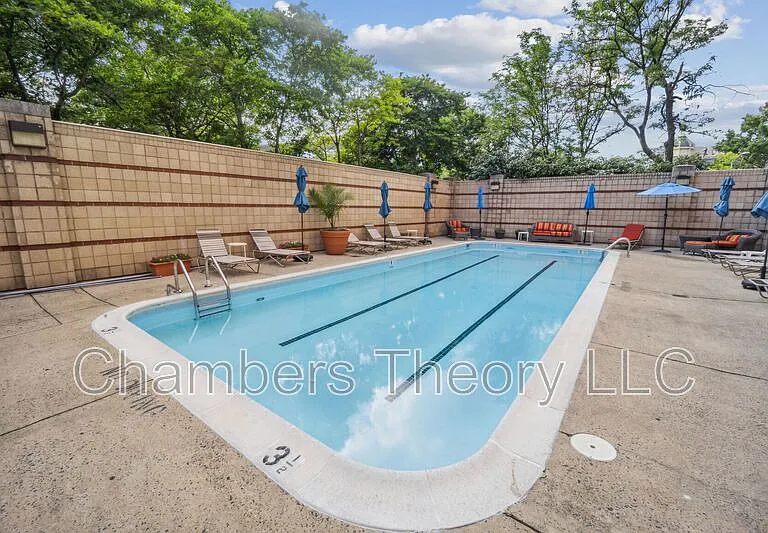 2400 Clarendon Blvd #201 — Photo 15