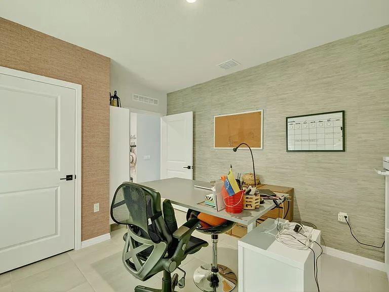 3518 Carriage Pointe Cir — Photo 13