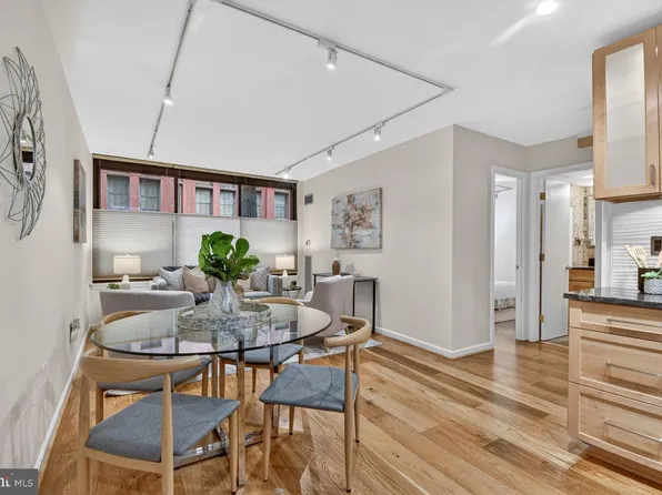 1301 20th St NW APT 111, Washington, DC 20036