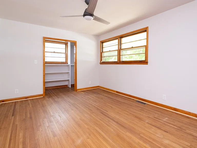 1021 Maynor Ave — Photo 14
