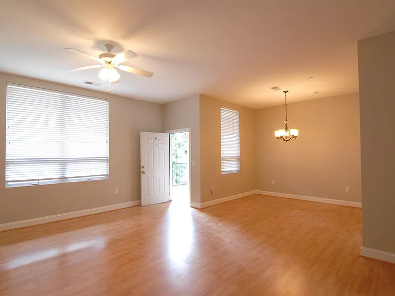 360 S Elm St #109 — Photo 4