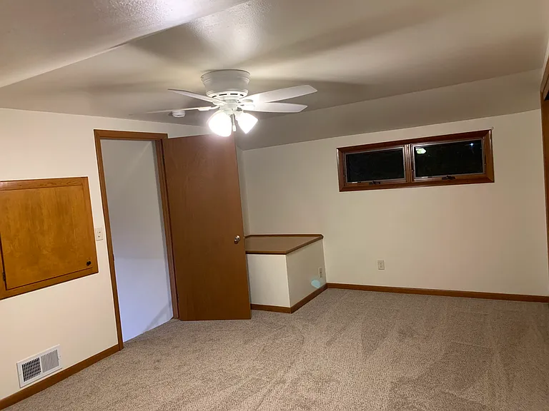1531 Buffalo St — Photo 9