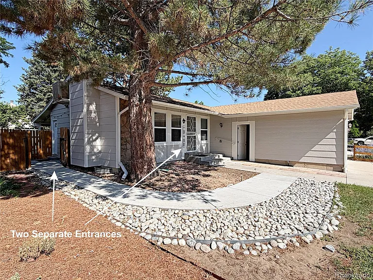 3677 S Norfolk Way — Photo 2