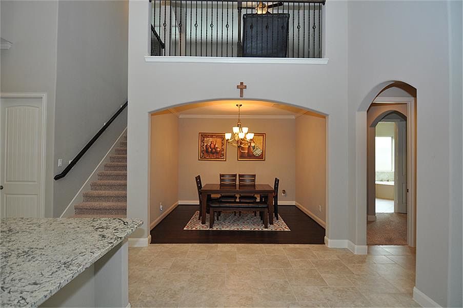 2nd image of 23475 Millbrook Dr