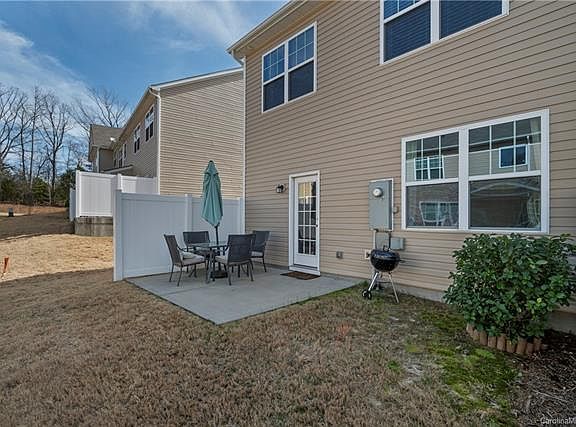 3rd image of 7313 Overmountain Dr