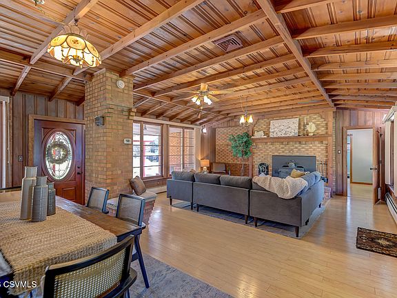 2nd image of 4 Willow Ln