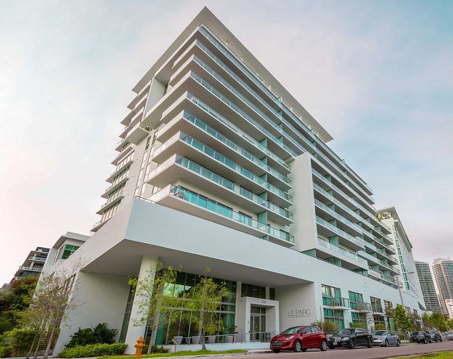 1st image of 1600 SW 1st Ave APT 1002