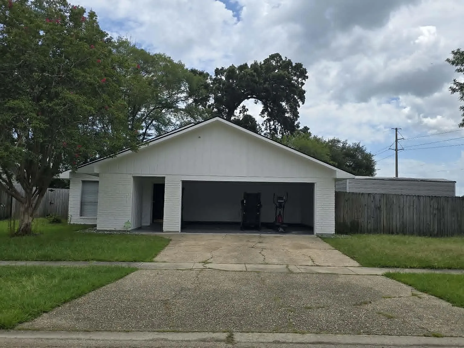 3 bed, 1251 sqft, $1,800 — Photo 1