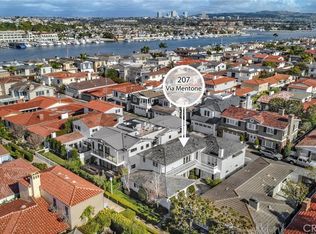 207 Via Mentone, Newport Beach, CA 92663