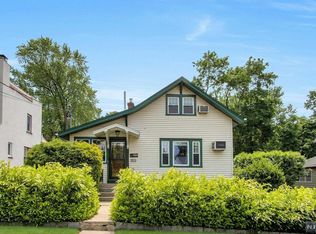 24 Columbus Ave, Harrington Park, NJ 07640