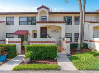 408 Freedom Ct, Deerfield Beach, FL 33442