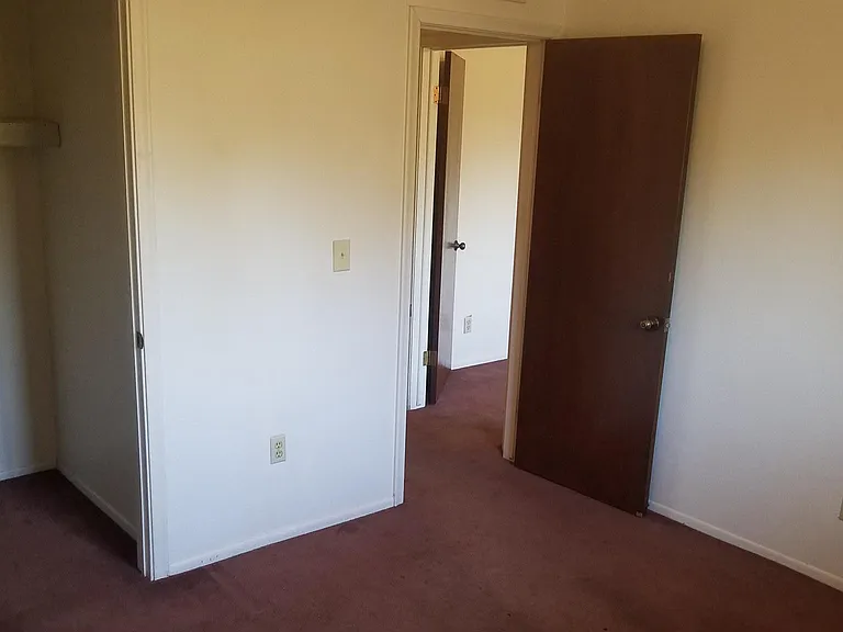 1360 Paul Ct — Photo 9