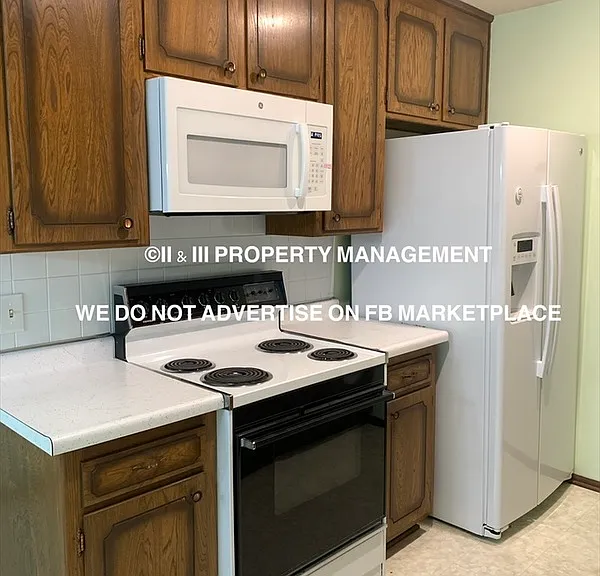 1408 SW Sunset St — Photo 6