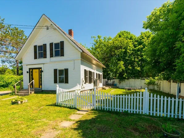 123 Cedar Street, Rockland, ME 04841