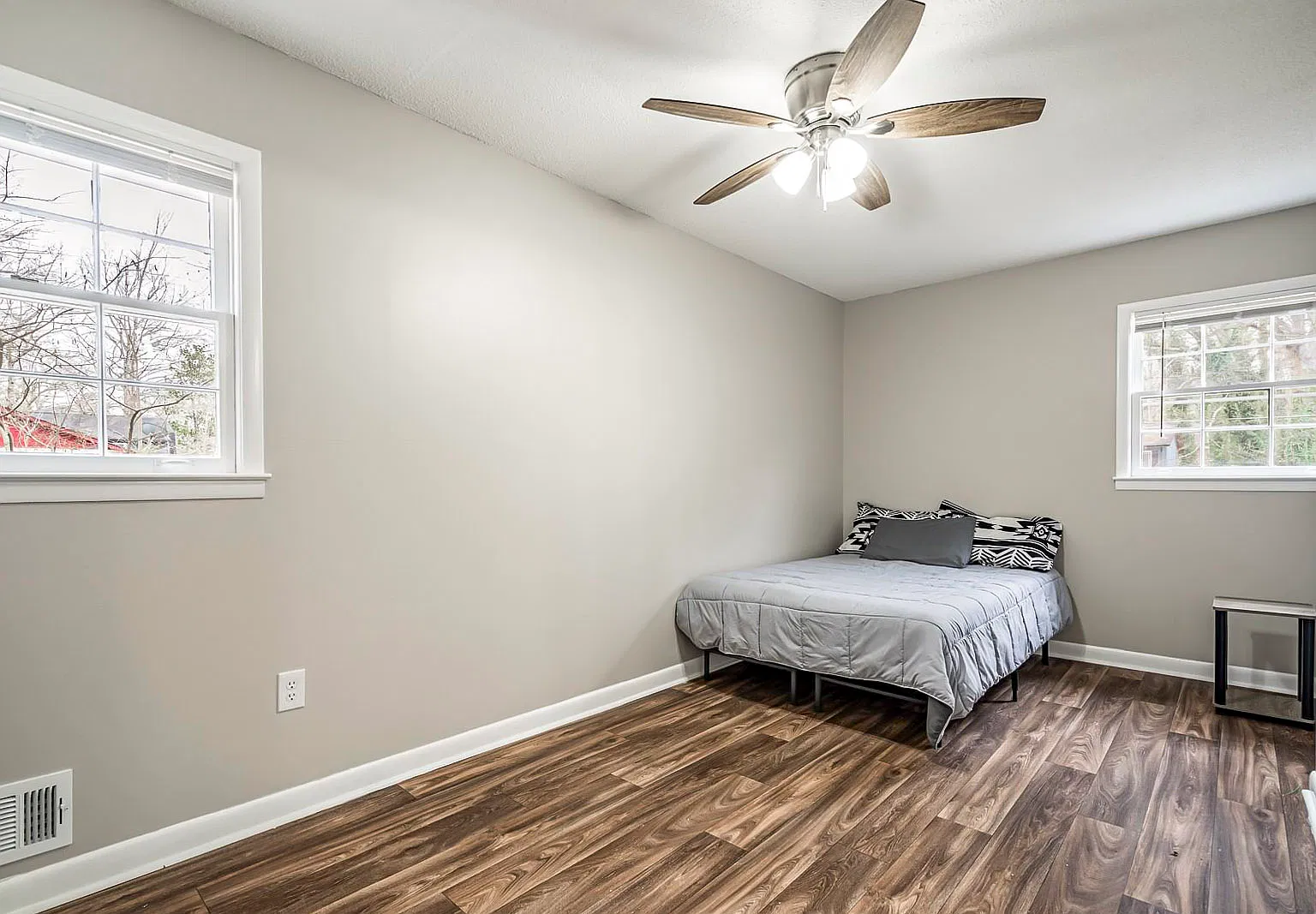 4 bed, 4.0 bath, 1744 sqft, $1,027 — Photo 1