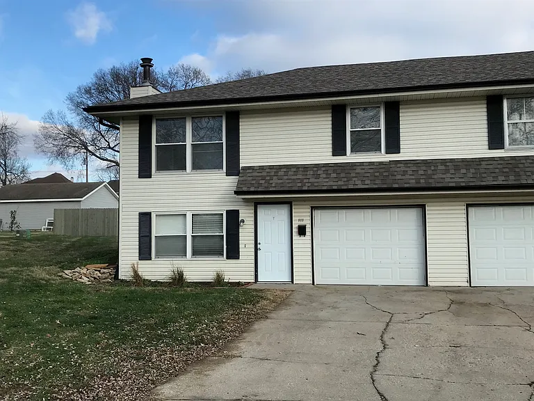 111 & 113 Spring Ct — Photo 6