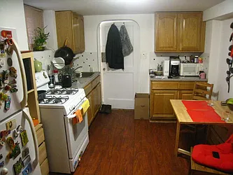 Rented by Alexiou Realty