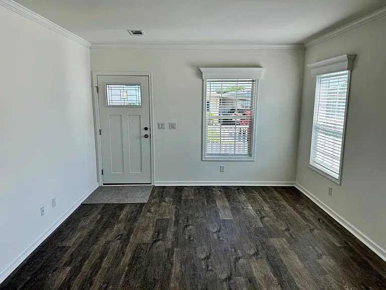 1270 Plymouth Pl — Photo 11