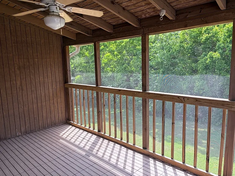 3207 Shamrock St E #18 — Photo 23
