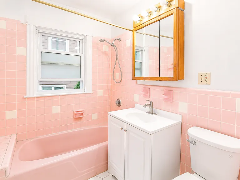 53 Sycamore St #2 — Photo 7