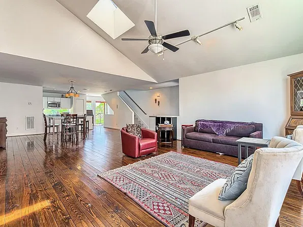 2605 Calumet St APT 22, Houston, TX 77004