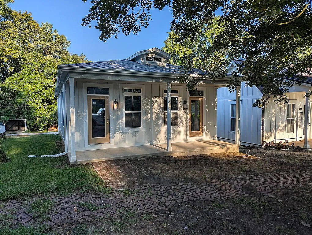 413 Cosby St photo 1