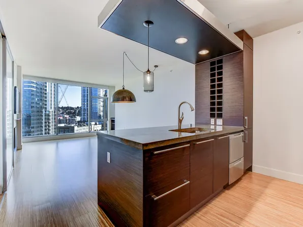 820 Blanchard St Unit 1502, Seattle, WA 98121