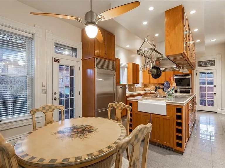 425 Gladstone Blvd — Photo 16