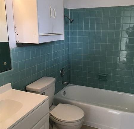 4th image of 2715 NE 32nd St #2719