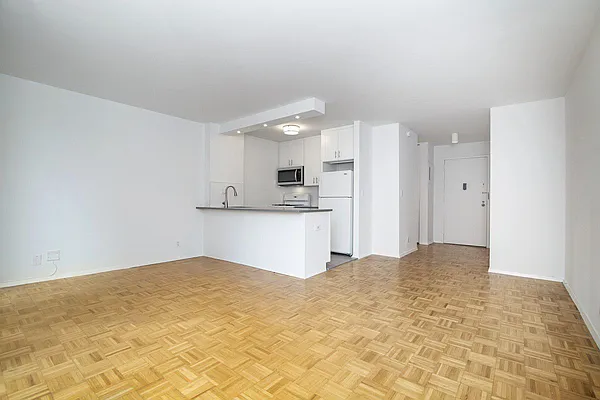 Rented by Compass | media 22