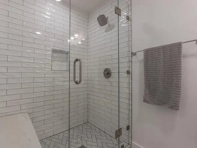 2329 Connor Ave — Photo 13