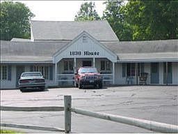 3rd image of 626 W Main St