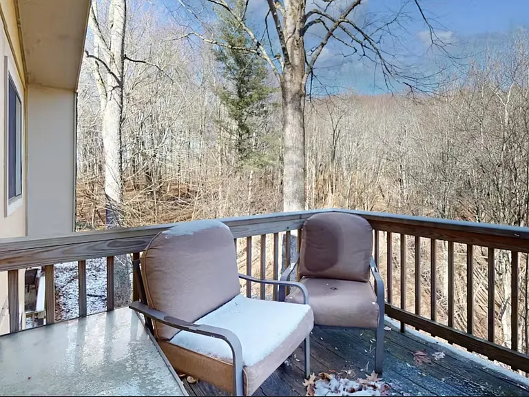 66 Pinetop Cir #1 — Photo 13