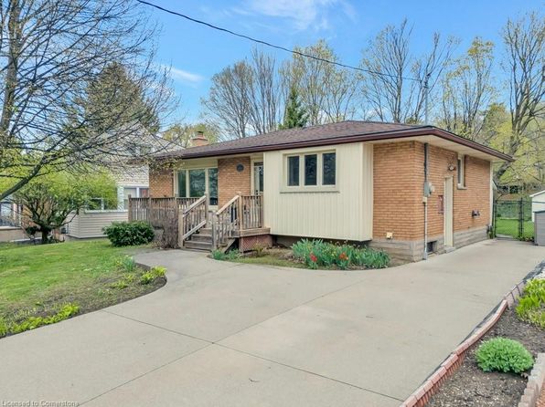 161 Winston Blvd, Cambridge, ON N3C 1M1
