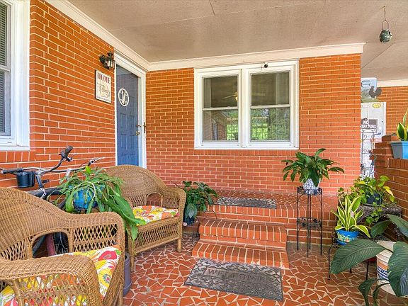 4th image of 266 E Wynngate Dr