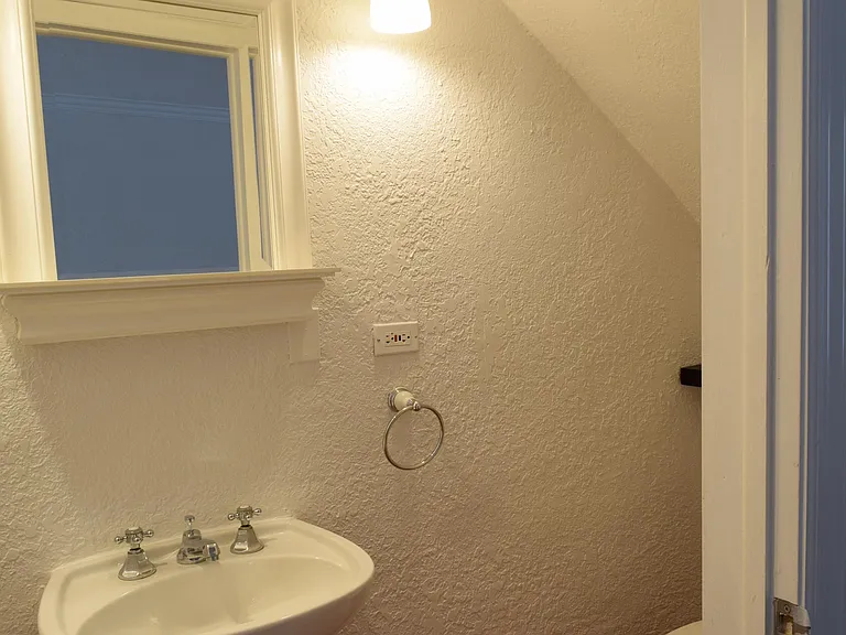 15 Madeira Ave #8 — Photo 15