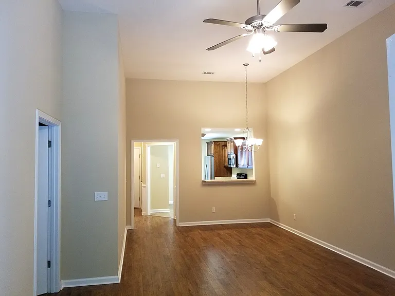 55 Rivermoor Ct — Photo 5