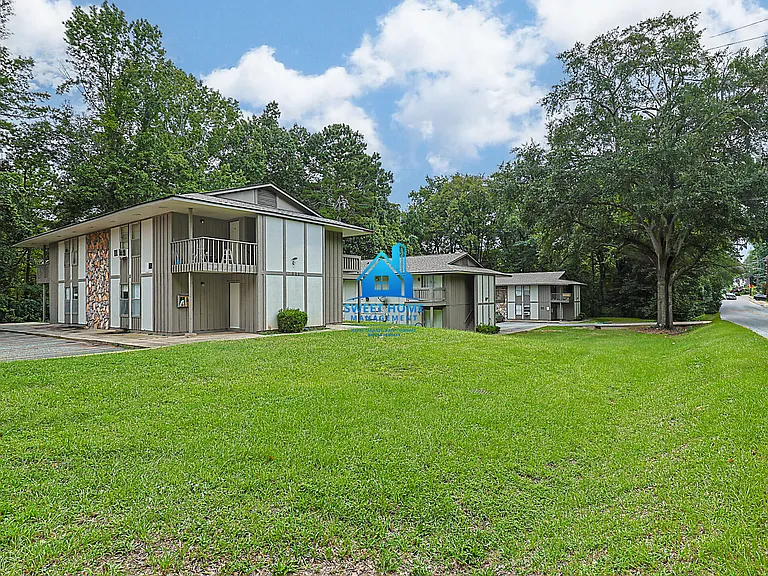 Ridge Pointe Apartments — Photo 12