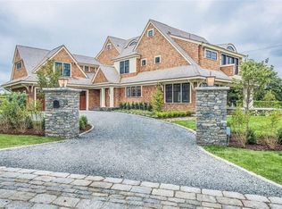 21 Kane Ave, Middletown, RI 02842