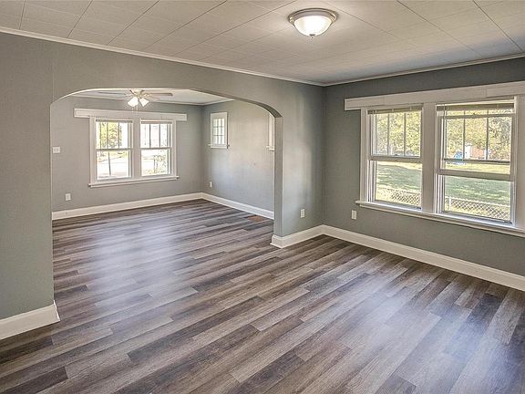 4th image of 10516 Wurdack Ave