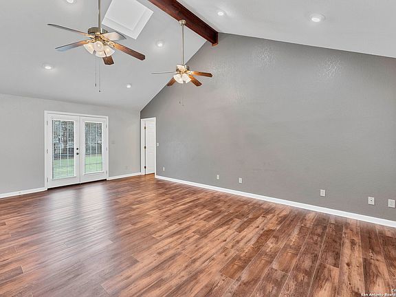4th image of 1848 LAKEVIEW DR