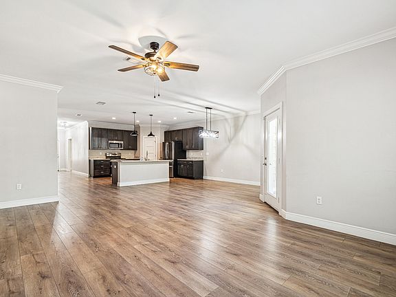 2nd image of 1513 23rd St