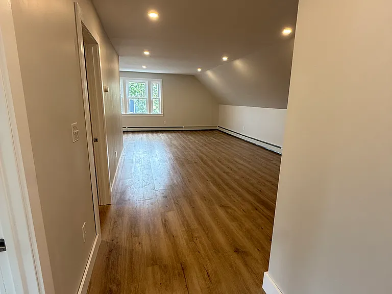 209 Central Ave #4 — Photo 4
